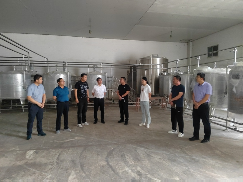 石嘴山市副市長、惠農(nóng)區(qū)委書記王宇翔蒞臨寧夏興康恒潤農(nóng)業(yè)科技發(fā)展有限公司調(diào)研